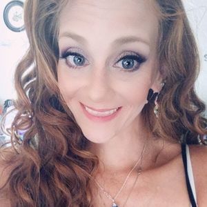 Meet your Posher, Joni